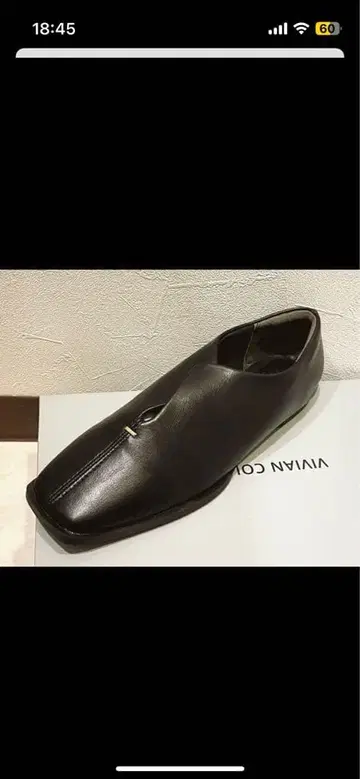 [ 새상품 ] VIVIAN 슬릿 디자인 로퍼 펌프스 M23.0 블랙