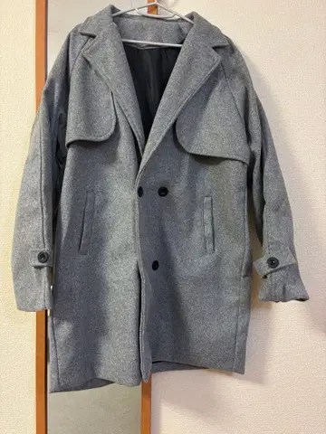 더블 버튼 체스터 코트