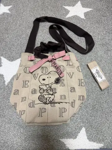 긴자 미츠코시 한정판 스누피 KNT365 숄더백