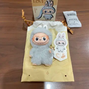 MONSTERS PIN FOR LOVE 시리즈 봉제 인형 펜던트 C