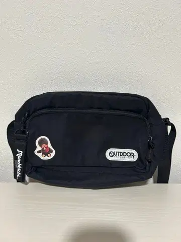 [몽치치] OUTDOOR 콜라보 숄더백 블랙