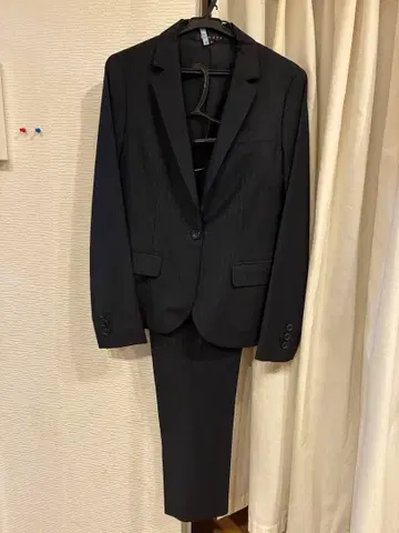 네이비 스트라이프 수트 셋업