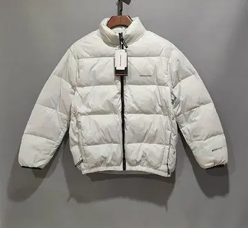 새상품급 thisisneverthat 화이트 다운 자켓 M