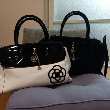 클레이사스 플라워 모티브 토트백 화이트/블랙 2개 세트