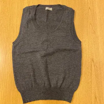 마가렛호웰 니트 베스트