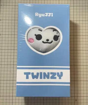 ITZY TWINZY RyuJJi 봉제 인형 ORIGINAL ver.