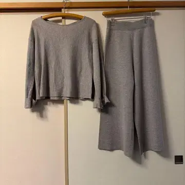 노리즈 울 니트 셋업 (팬츠 & 상의) 그레이