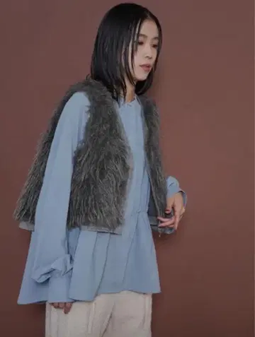 새상품 CYAN TOKYO MIX 퍼 ZIP 베스트