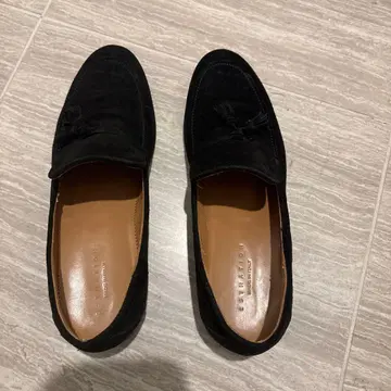 블랙 스웨이드 태슬 로퍼