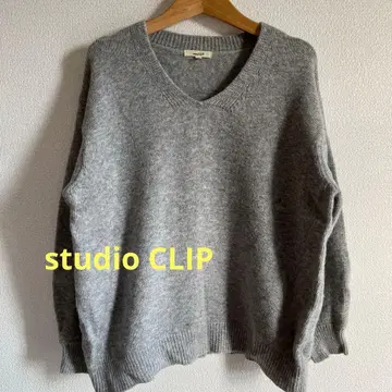 studio CLIP 모 43% 혼합 그레이 V넥 니트 Free 사이즈