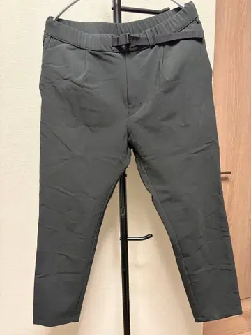 온워드 x MIZUNO 슬림핏 블랙 팬츠