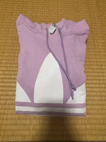 아디다스 후드 부착 후드티 라벤더