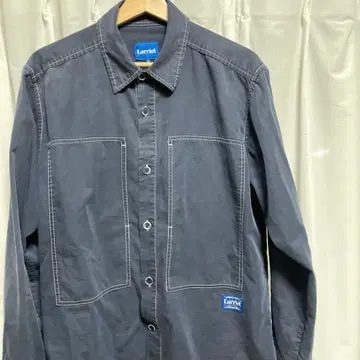 [ 새상품급 ] Larriet ( 라리엣 ) 스티치 워크 셔츠 M 네이비