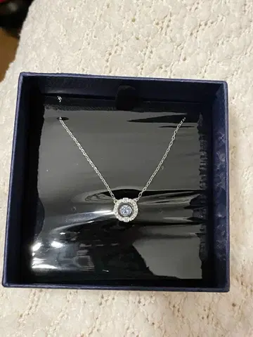 Swarovski 크리스탈 펜던트 목걸이