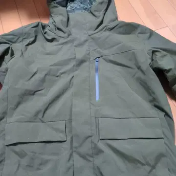 유니클로 하이브리드 다운 파카 다운 자켓