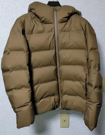 UNIQLO 브라운 다운 자켓 M 사이즈