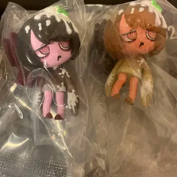 VIRUSWEETS figure collection