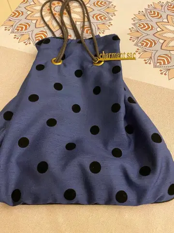 charmant sac 네이비 도트 무늬 파우치