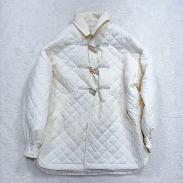 아우터 퀼팅 블루종 화이트 빅 루즈핏 겨울 코트 토글 버튼