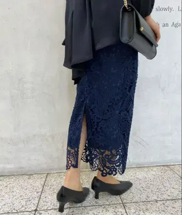 네이비 레이스 타이트 스커트