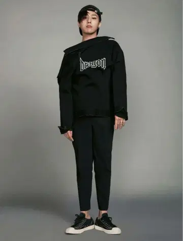 블랙 데님 자켓 드래곤 로고 자수