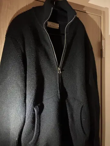 ZARA 풀 집업 니트 스웨터 L 사이즈