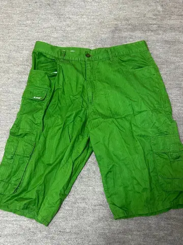 pelle pelle 그린 컬러 카고 숏팬츠 초레어