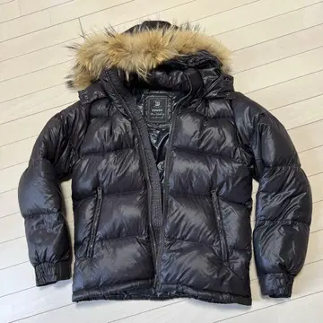 퍼 달린 후드 다운 자켓