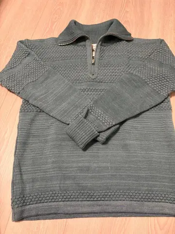 S.N.S. Herning 니트 스웨터 L