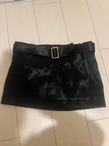 the Virgins 벨트 포함 블랙 미니스커트