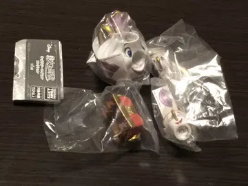 디즈니 가챠 미녀와 야수 캐릭터 로얄 컬렉션