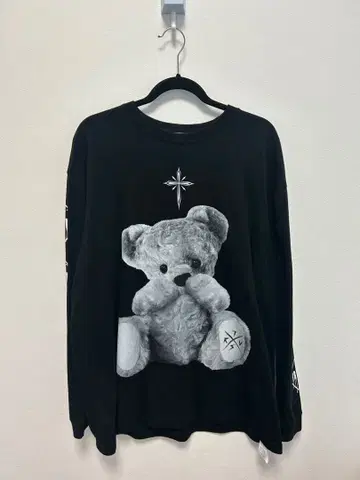 Travas Tokyo 곰 프린트 긴팔 T셔츠