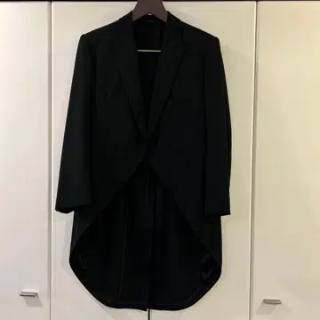 빈티지 모닝 코트 연미복