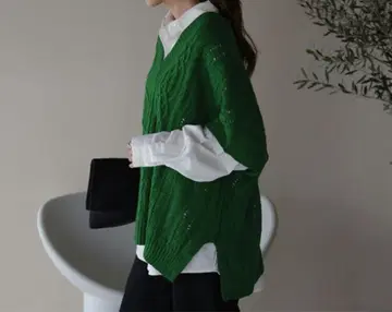 [ 새상품 ] 깊은 V넥의 니트 베스트 케이블 니트