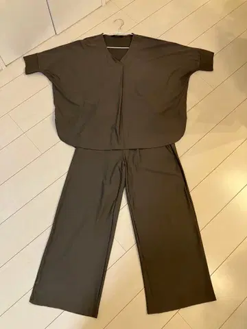 ubn hymns 카키 팬츠 셋업 새상품급 깔끔 부즈루드