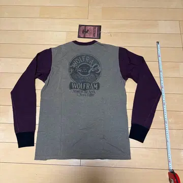 새상품 디럭스웨어 L 긴팔 티셔츠 롱티