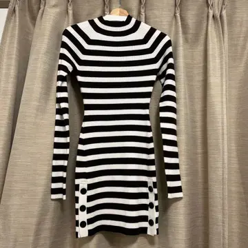 [ 새상품급 ] 스나이델 숏 기장 원피스 보더 F