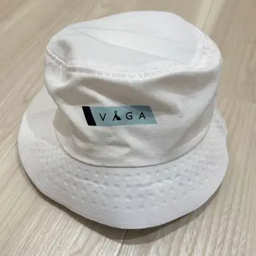 VAGA hat white