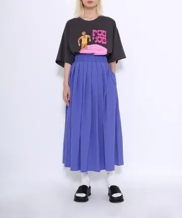 새상품  [ PUNYUS ] 나일론 플레어 롱 스커트