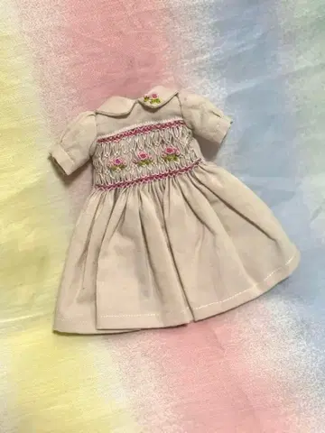 브라이스 스모킹 원피스 아웃핏 작가님