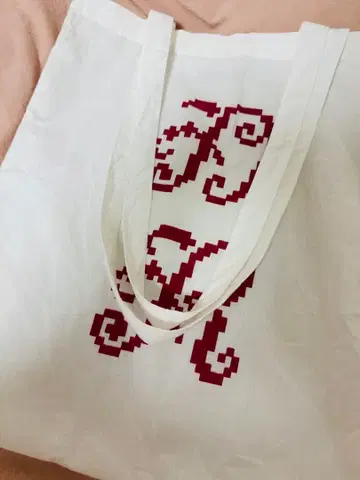 draw Embroidery Print Tote Bag