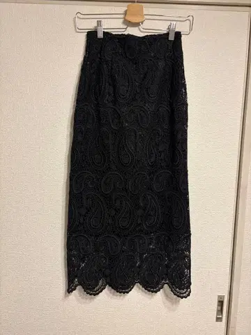 CELFORD 셀포드 레이스 페이즐리 무늬 블랙 타이트 스커트