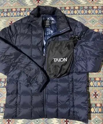 TAION 마운틴 하이넥 다운 자켓 L 사이즈 네이비