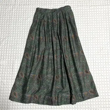 롱 스커트 페이즐리 무늬 올 패턴 그린 플라워 보타니컬 짙은 녹색 플레어