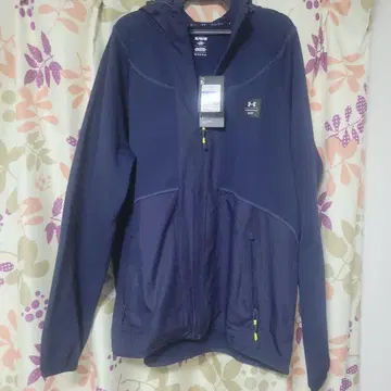 [ 미사용 새상품 ] 언더아머 RUSH 후드티 XL