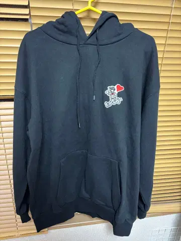 카오요리나카미 자수 후드티