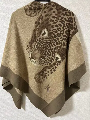 K OF KRIZIA 대형 니트 스톨