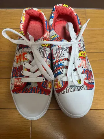 코믹 프린트 캐주얼 스니커즈