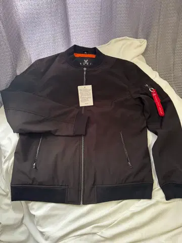 미사용 새상품! 블랙 MA-1 봄버 자켓 빨간색 택 포함 빅 사이즈