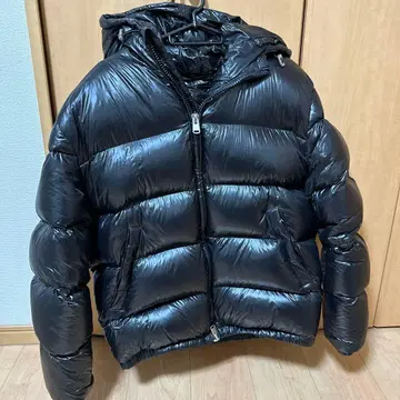 ZARA 블랙 다운 자켓 M